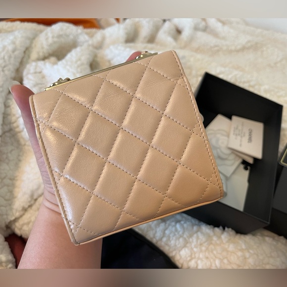 π©·SOLD π©· Authentic Chanel Mini trendy CC - Picture 4 of 15